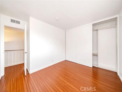 8175  Mammoth  , Buena Park, CA