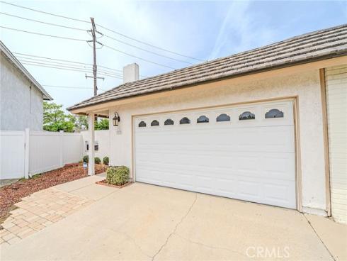 8175  Mammoth  , Buena Park, CA