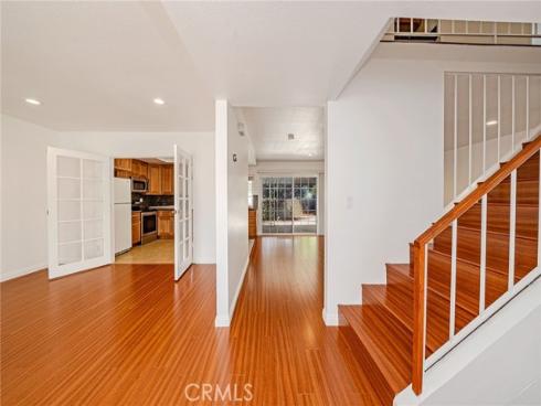 8175  Mammoth  , Buena Park, CA