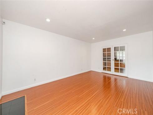 8175  Mammoth  , Buena Park, CA