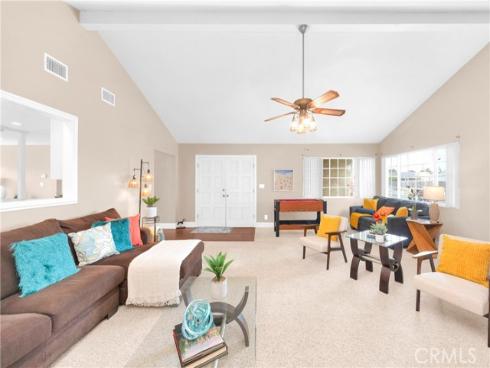 10447  Claudia  , Buena Park, CA