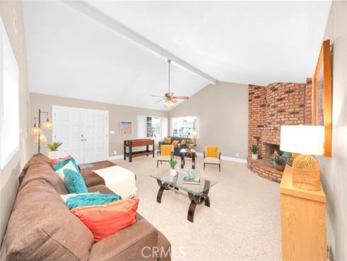 10447  Claudia  , Buena Park, CA