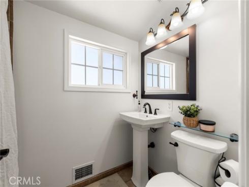 8289  Poinsettia  , Buena Park, CA