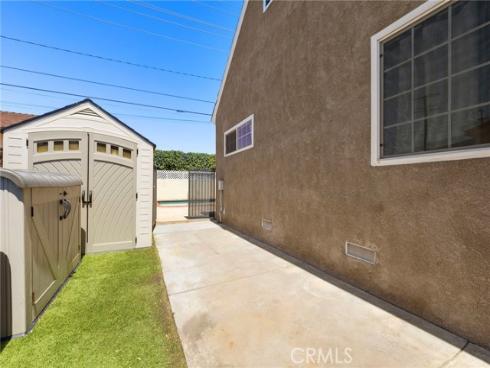 8289  Poinsettia  , Buena Park, CA