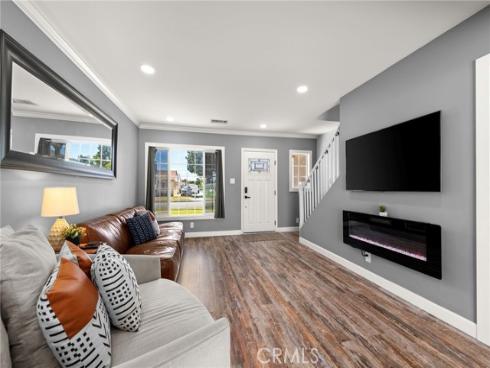 8289  Poinsettia  , Buena Park, CA