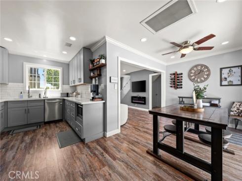 8289  Poinsettia  , Buena Park, CA