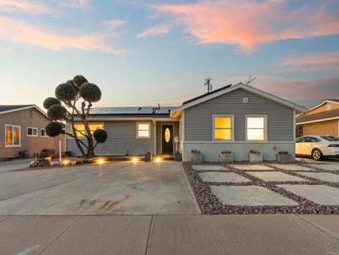 6851 San Pasqual Circle