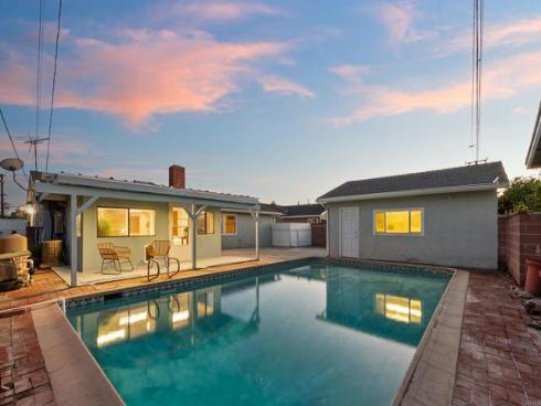 6851  San Pasqual   Circle, Buena Park, CA