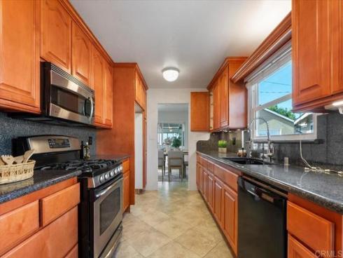 6851  San Pasqual   Circle, Buena Park, CA