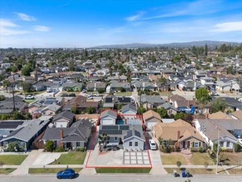 6851  San Pasqual   Circle, Buena Park, CA