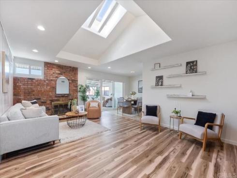 6851  San Pasqual   Circle, Buena Park, CA