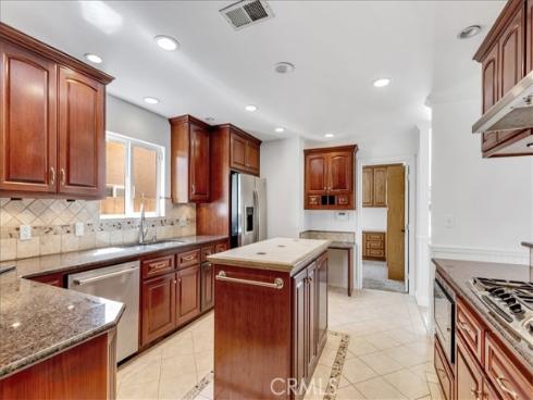 7210  Crescent  , Buena Park, CA