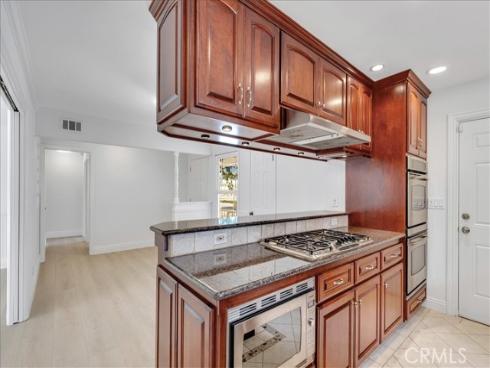 7210  Crescent  , Buena Park, CA