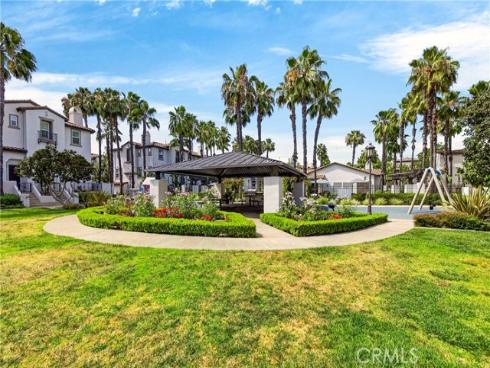 87  Bixby   Circle, Buena Park, CA