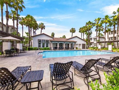 87  Bixby   Circle, Buena Park, CA