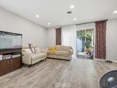 7194 Santa Isabel , Buena Park, CA