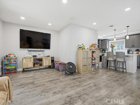 7194 Santa Isabel , Buena Park, CA