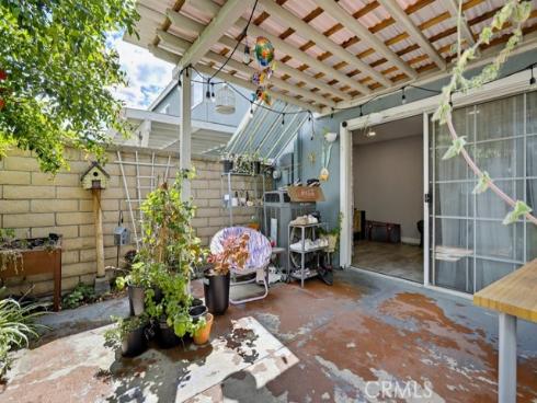 7194 Santa Isabel , Buena Park, CA