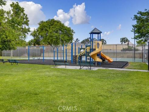 7194 Santa Isabel , Buena Park, CA