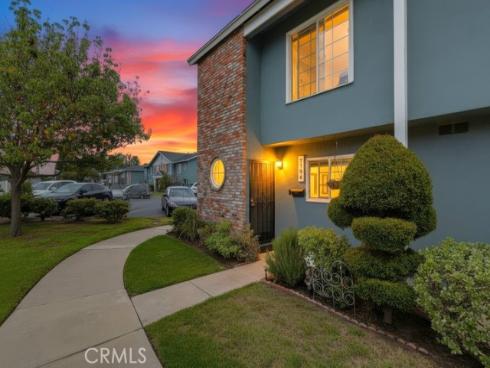 7194 Santa Isabel , Buena Park, CA