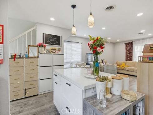 7194 Santa Isabel , Buena Park, CA