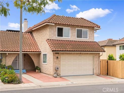 8226  Henshaw  , Buena Park, CA