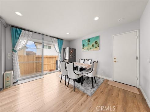 8226  Henshaw  , Buena Park, CA