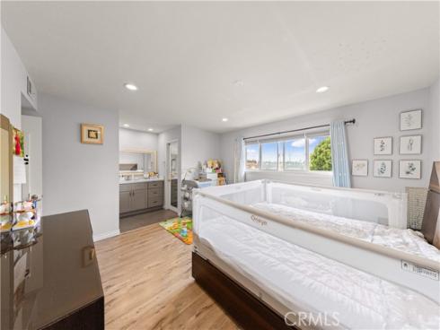 8226  Henshaw  , Buena Park, CA