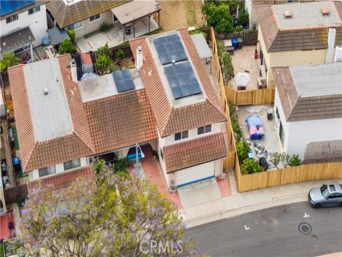 8226  Henshaw  , Buena Park, CA