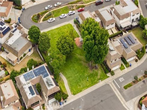 8226  Henshaw  , Buena Park, CA