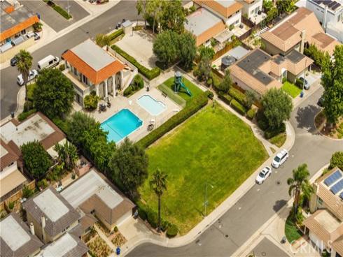 8226  Henshaw  , Buena Park, CA