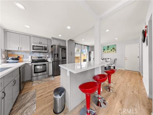 8226  Henshaw  , Buena Park, CA