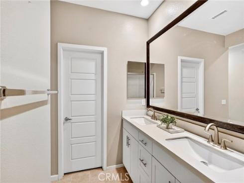 5869 Rostrata , Buena Park, CA