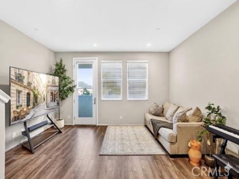 5869 Rostrata , Buena Park, CA