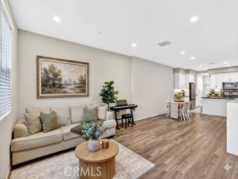 5869 Rostrata , Buena Park, CA