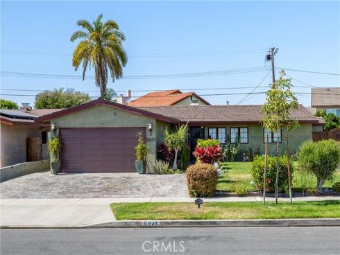 5837 Los Arcos