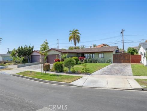 5837 Los Arcos , Buena Park, CA