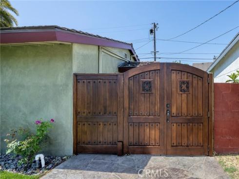 5837 Los Arcos , Buena Park, CA