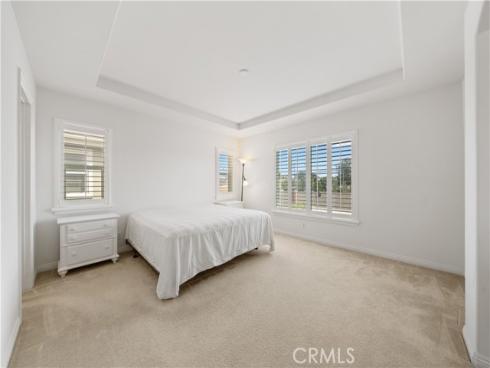 829  Lincoln Gln  , Buena Park, CA