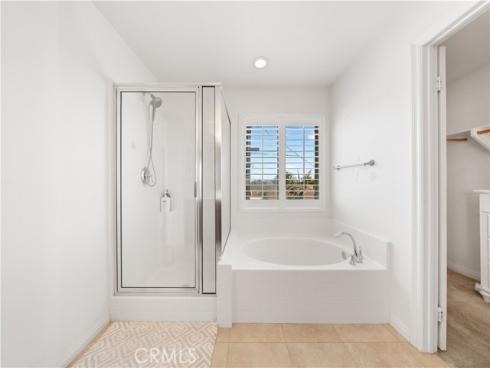 829  Lincoln Gln  , Buena Park, CA