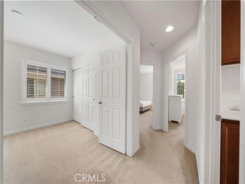829  Lincoln Gln  , Buena Park, CA