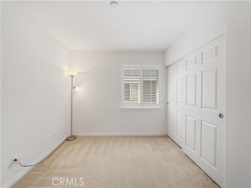 829  Lincoln Gln  , Buena Park, CA