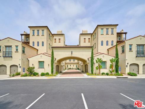 8898 Los Coyotes 210 Court, Buena Park, CA