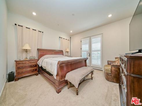 8898 Los Coyotes 210 Court, Buena Park, CA