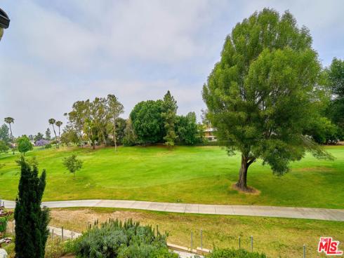 8898 Los Coyotes 210 Court, Buena Park, CA