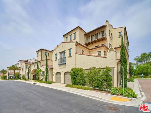 8898 Los Coyotes 210 Court, Buena Park, CA