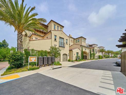 8898 Los Coyotes 210 Court, Buena Park, CA