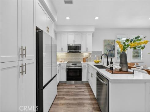 5724  Spring  , Buena Park, CA
