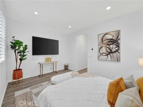 5724  Spring  , Buena Park, CA