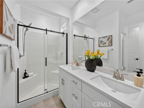 5724  Spring  , Buena Park, CA